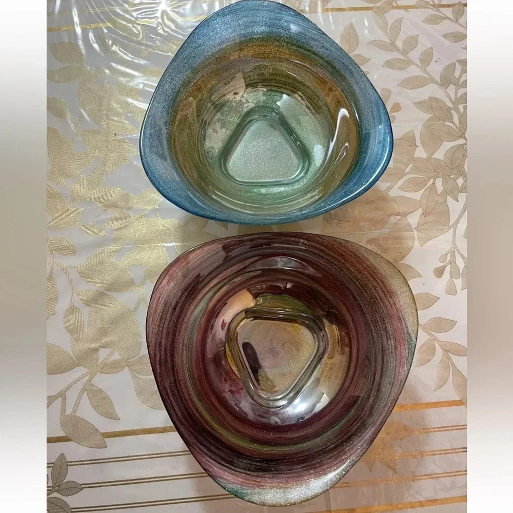 Set Of 2  IL Quadrifoglio Art Glass  Bowl/Vase Iridescent Hand Decorated 8"ITALY